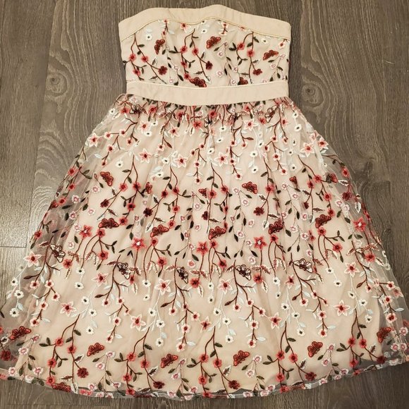 Beautiful Floral Taupe Evening Dress - Picture 1 of 2